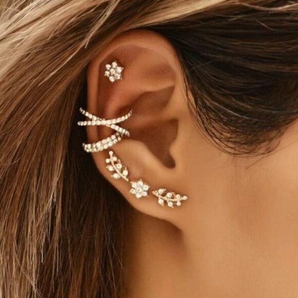 GOLD DIAMOND FLOWER EAR CRAWLER AND DIAMOND EAR CUFFS- 6 PIECES - Picture 1 of 5